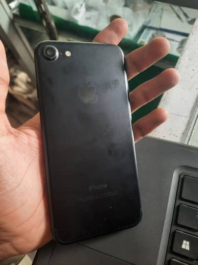 Apple iPhone 7