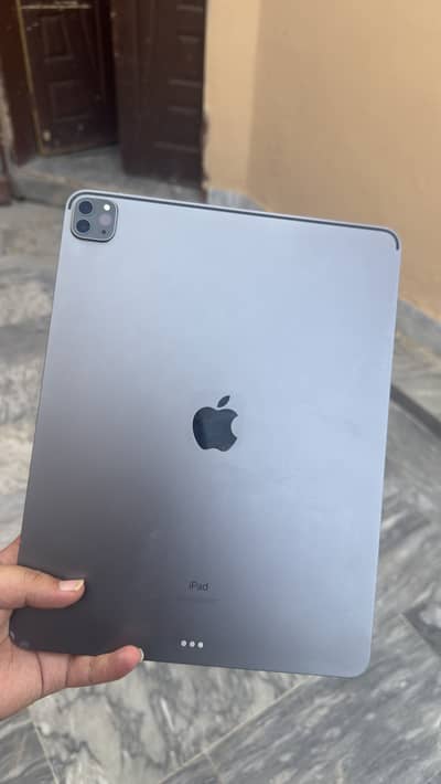 Ipad pro 2020 ( 4rth generation )