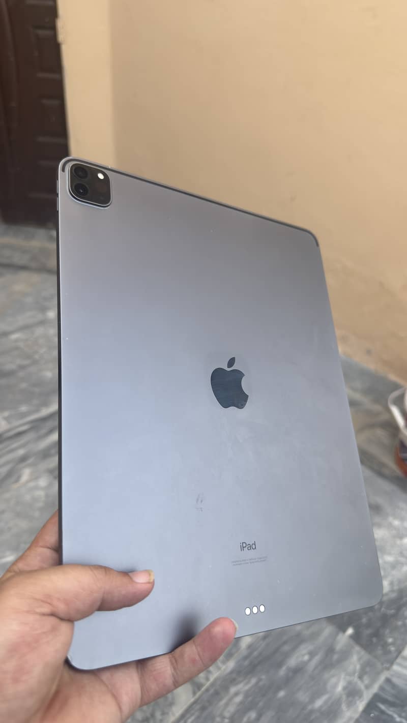 Ipad pro 2020 ( 4rth generation ) 2