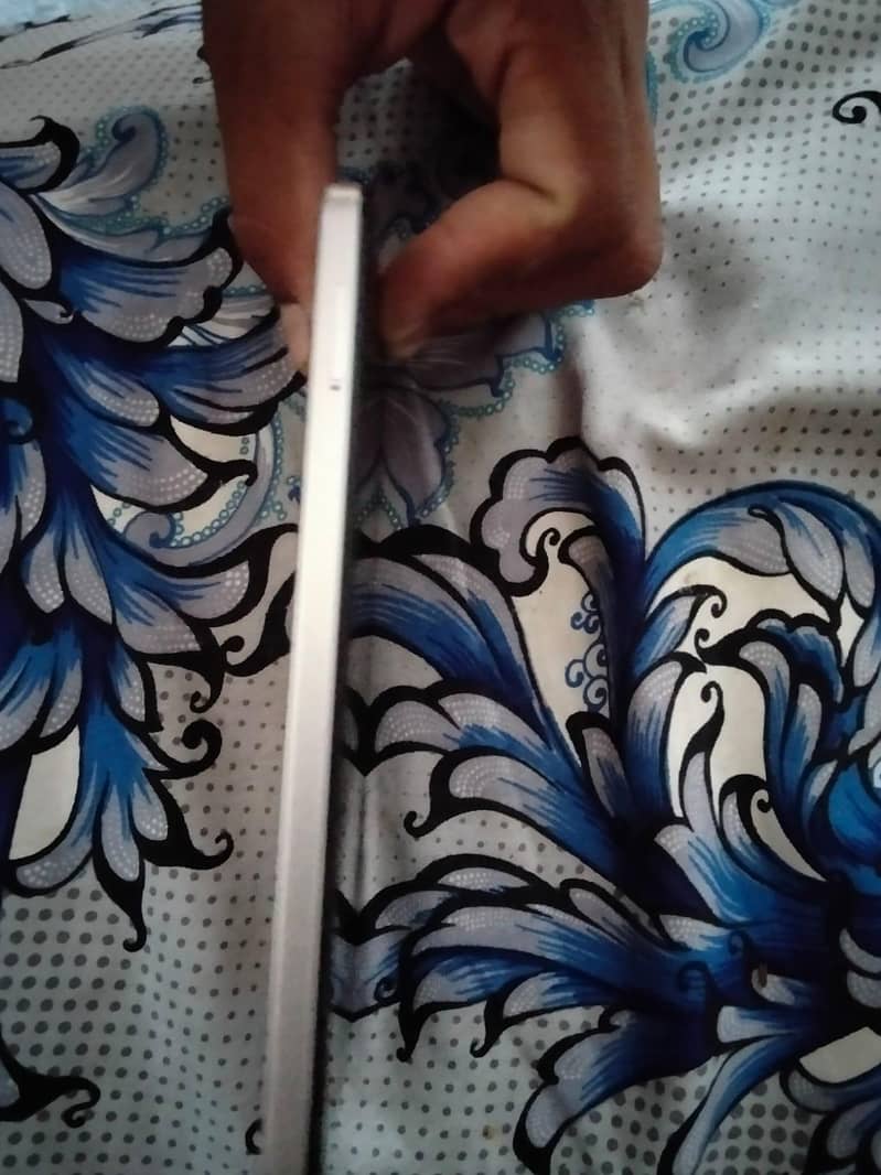 Vivo Y04 2