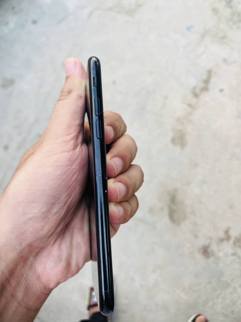 Apple iPhone 7 Bypass 4