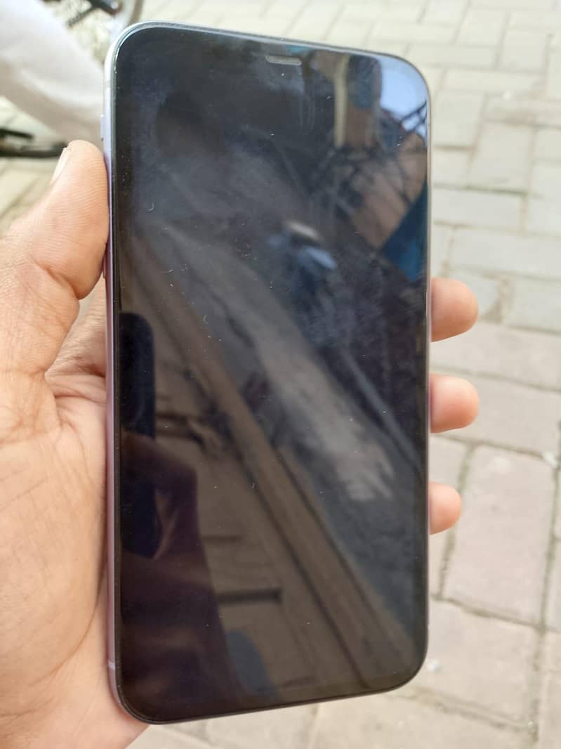Apple iPhone 11 2