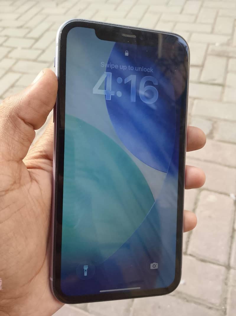 Apple iPhone 11 3