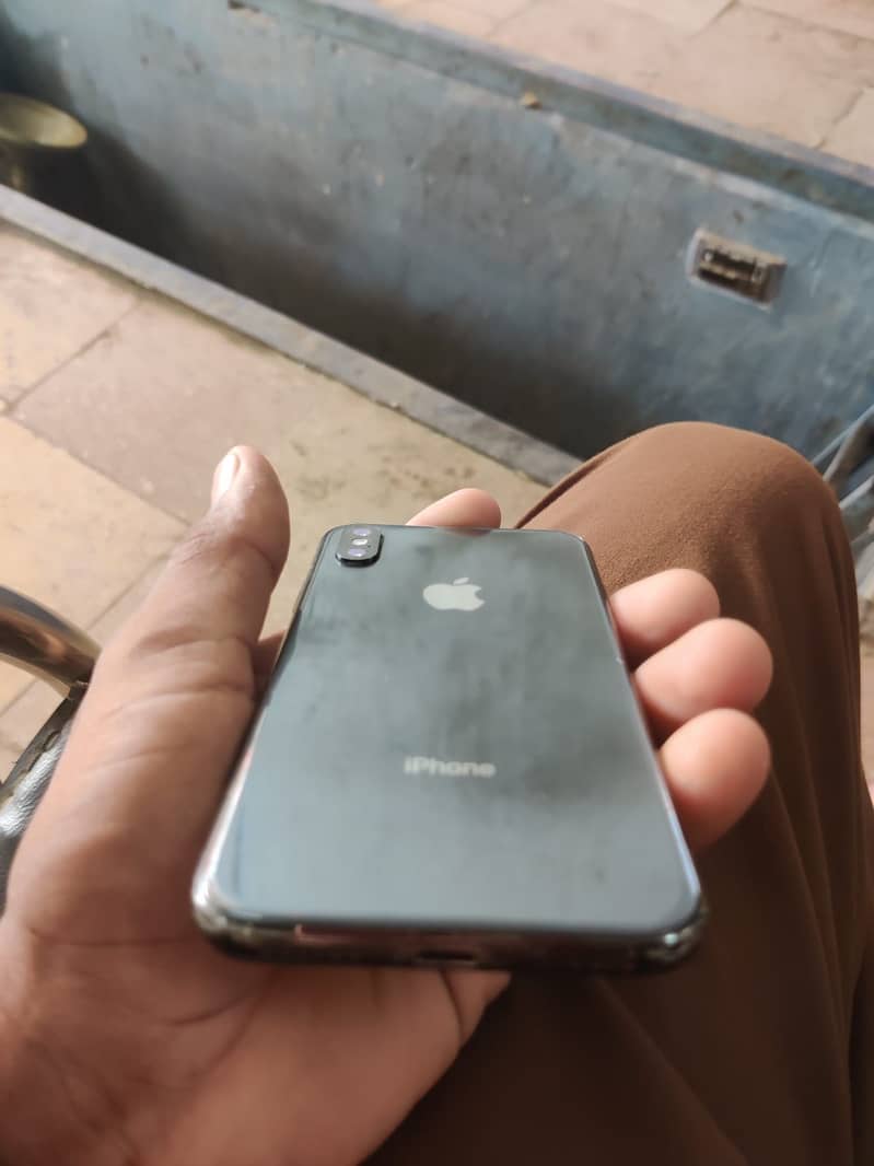 iPhone X 1