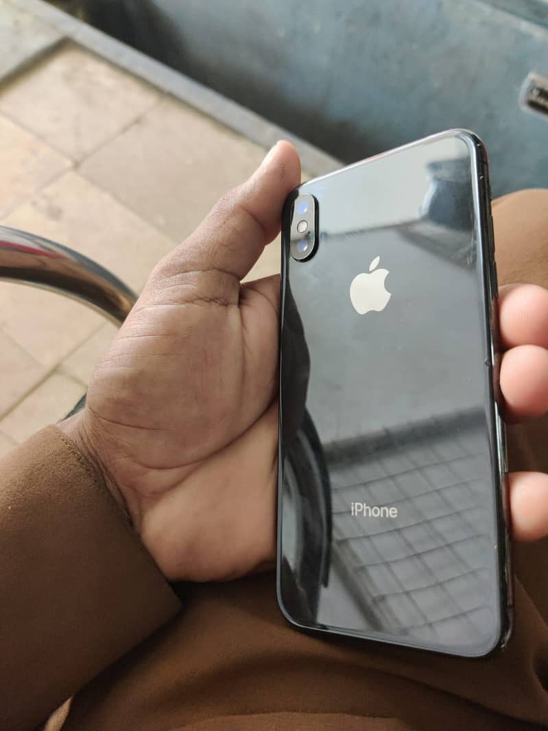 iPhone X 3