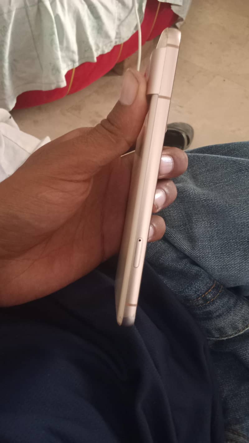 Google Pixel 8 6