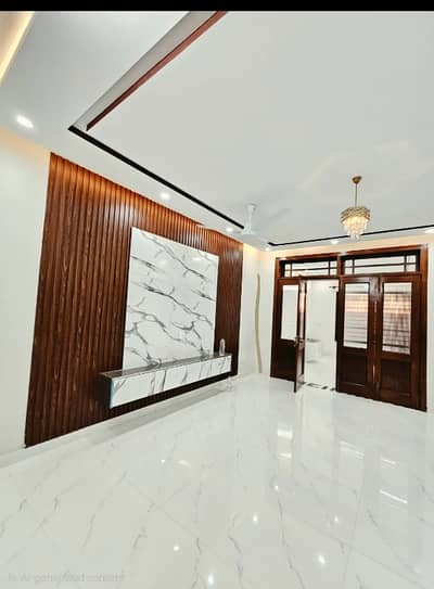 10 Marla Tile Flooring Upper Portion With Servant Quarter All Facilities Available G-13/2