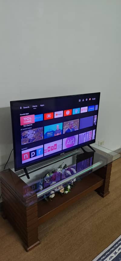 TCL Smart LED TV (40 inches)