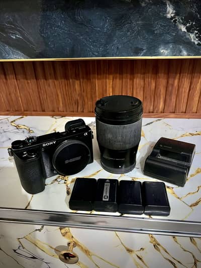 Sony A6500 with sigma 16mm