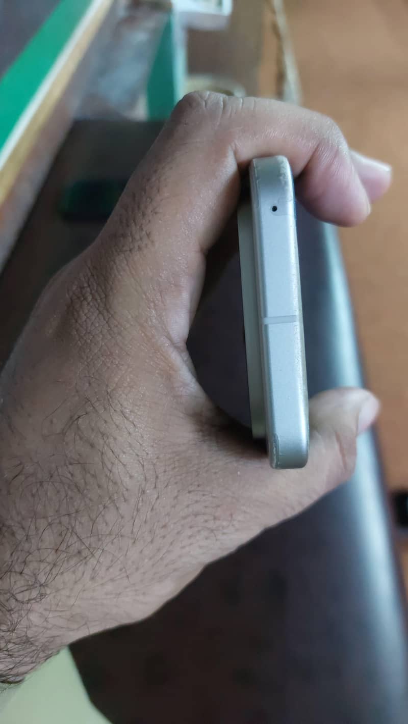 Google Pixel 9 2