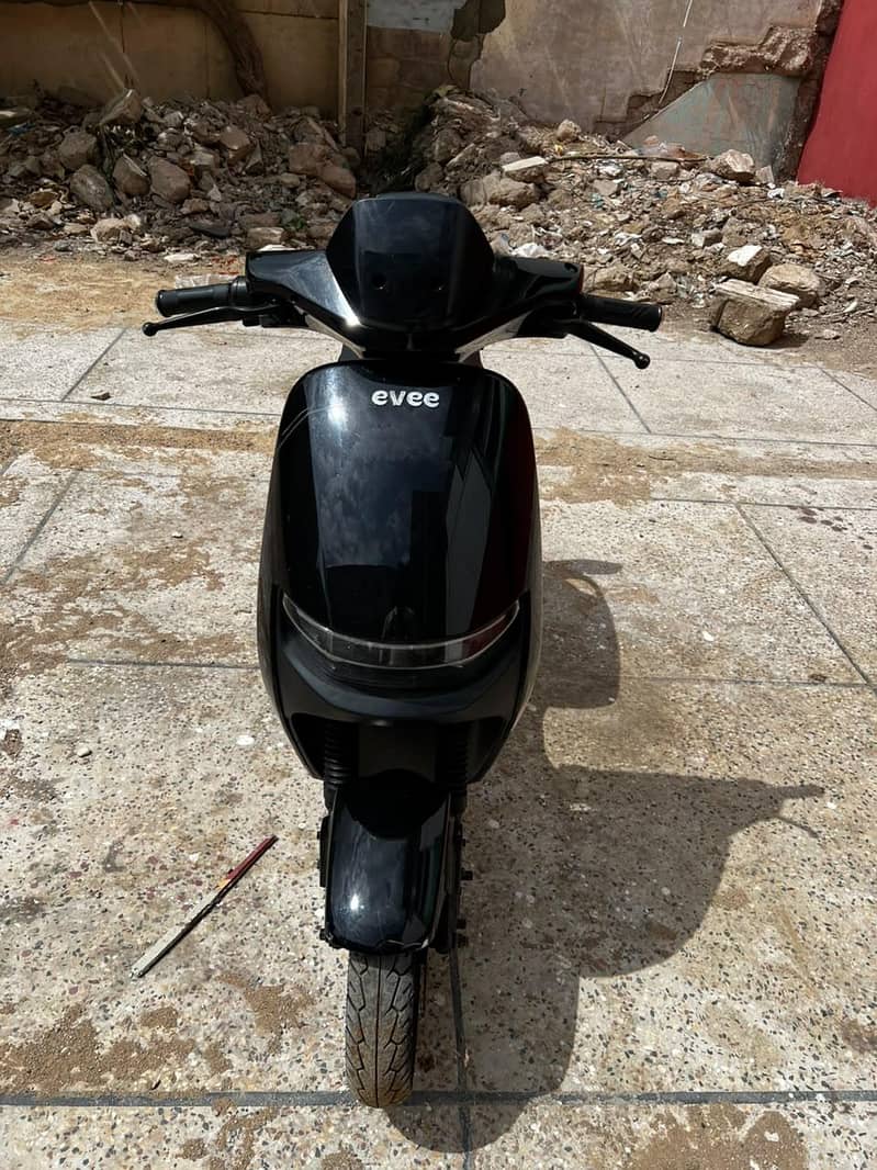 Evee Mito plus 1