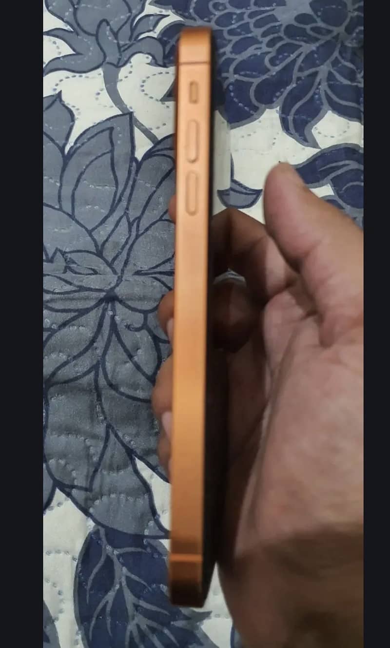Apple iPhone XR 3