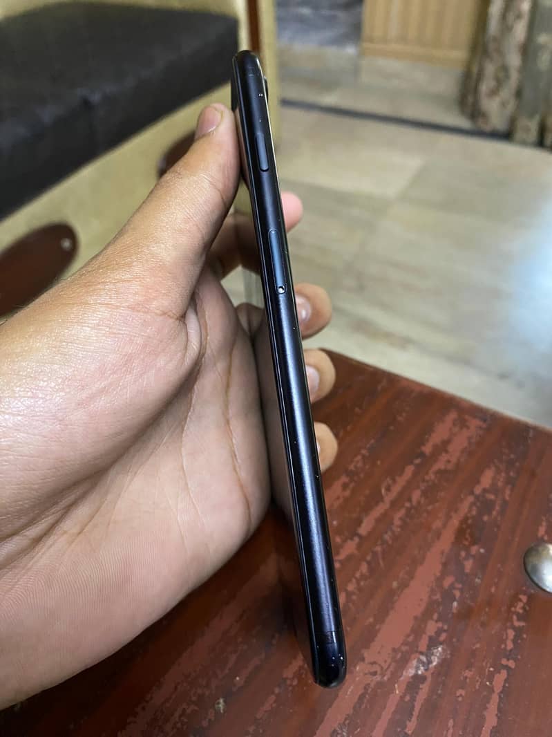 Apple iPhone 7 Plus 5