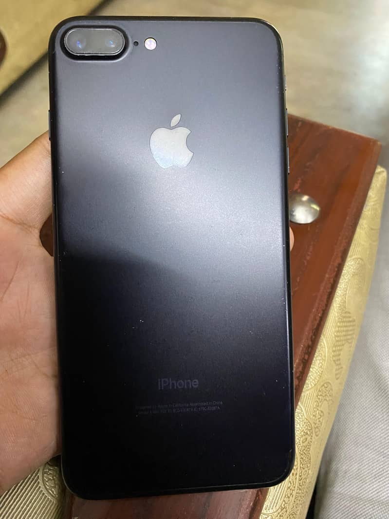 Apple iPhone 7 Plus 7