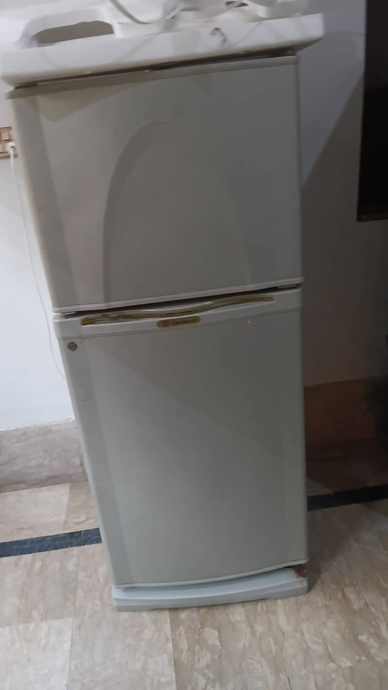 fridge 0