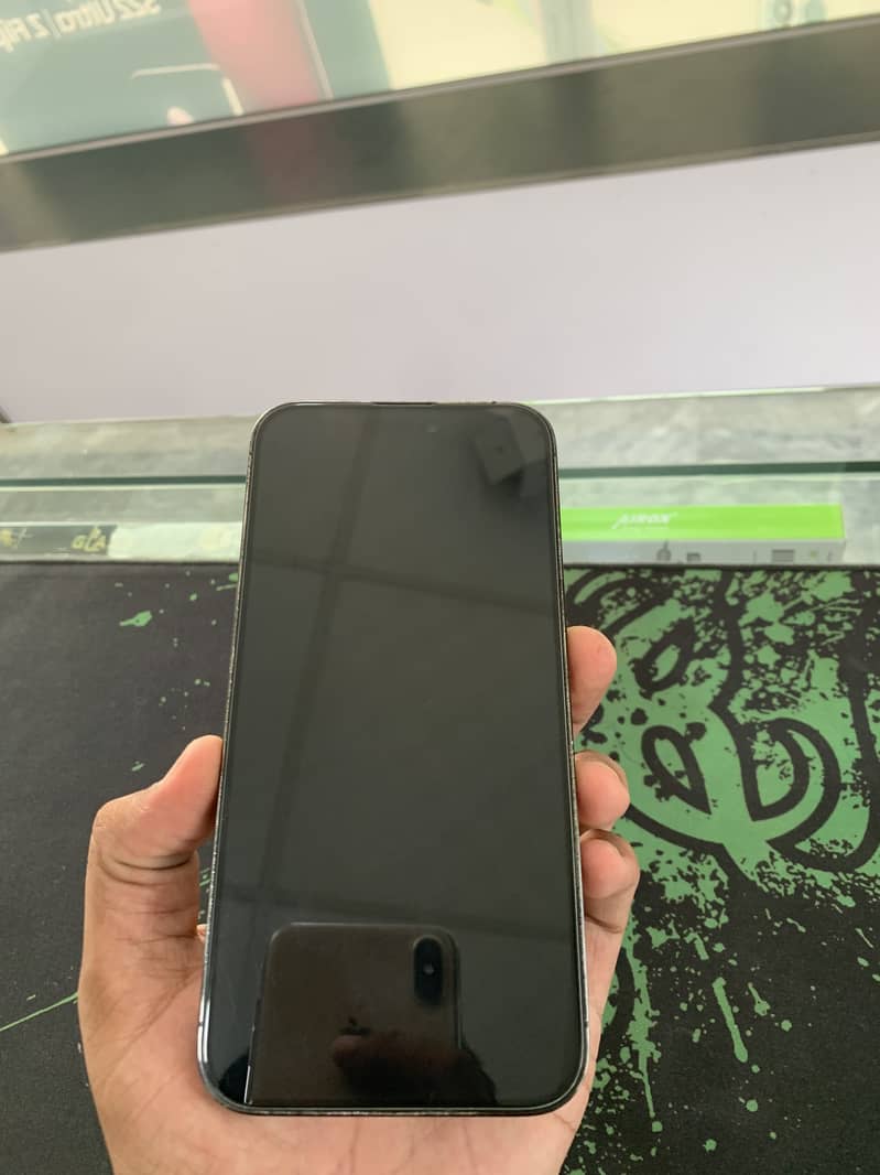 Iphone 14pro max 2