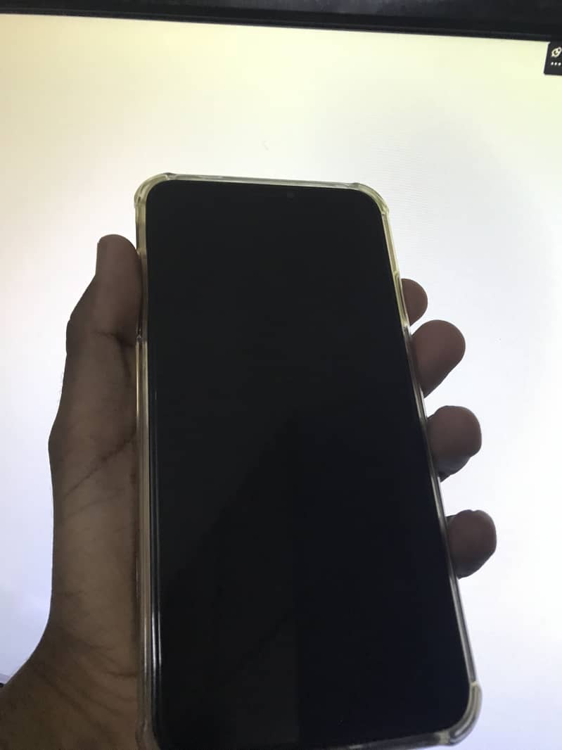 Apple iPhone XS Max 1