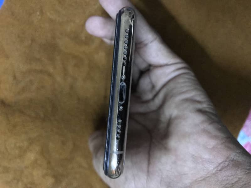 Apple iPhone XS Max 2