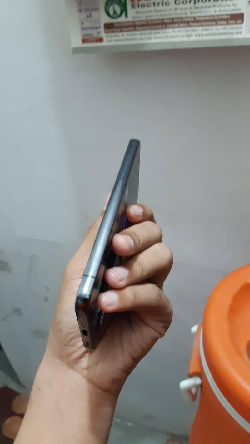 Samsung S22 5