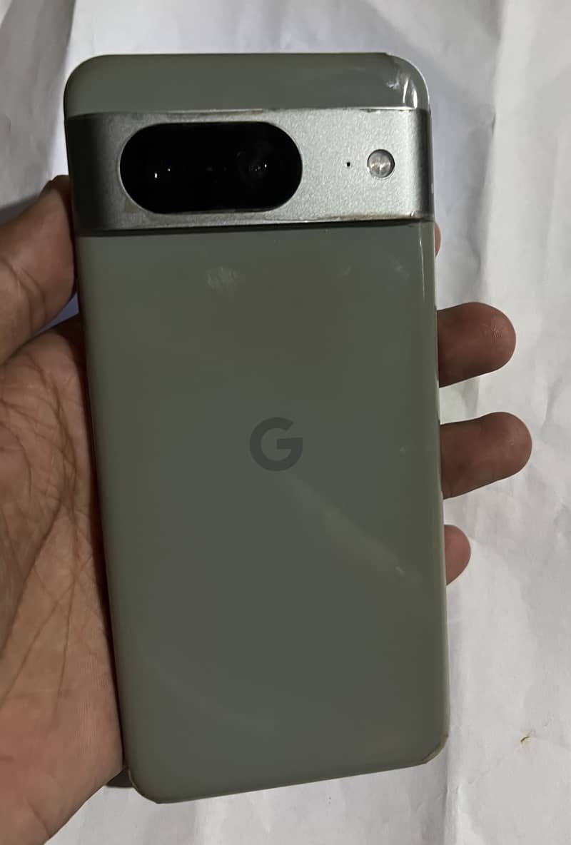 Google Pixel 8 1
