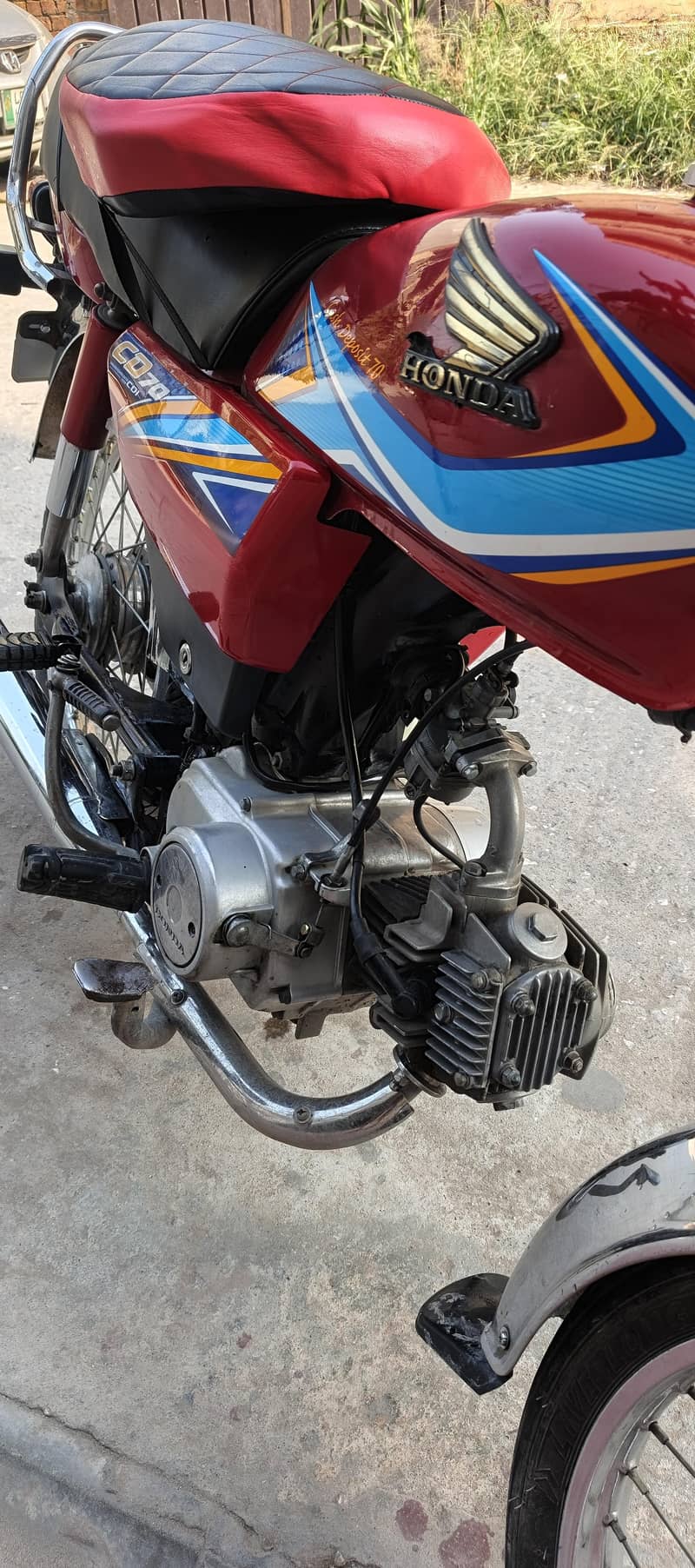 19 MODEL CD 70 4
