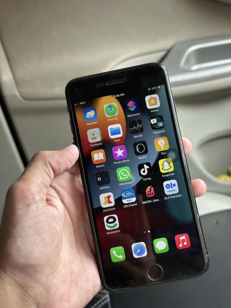 Apple iPhone 7 Plus 2