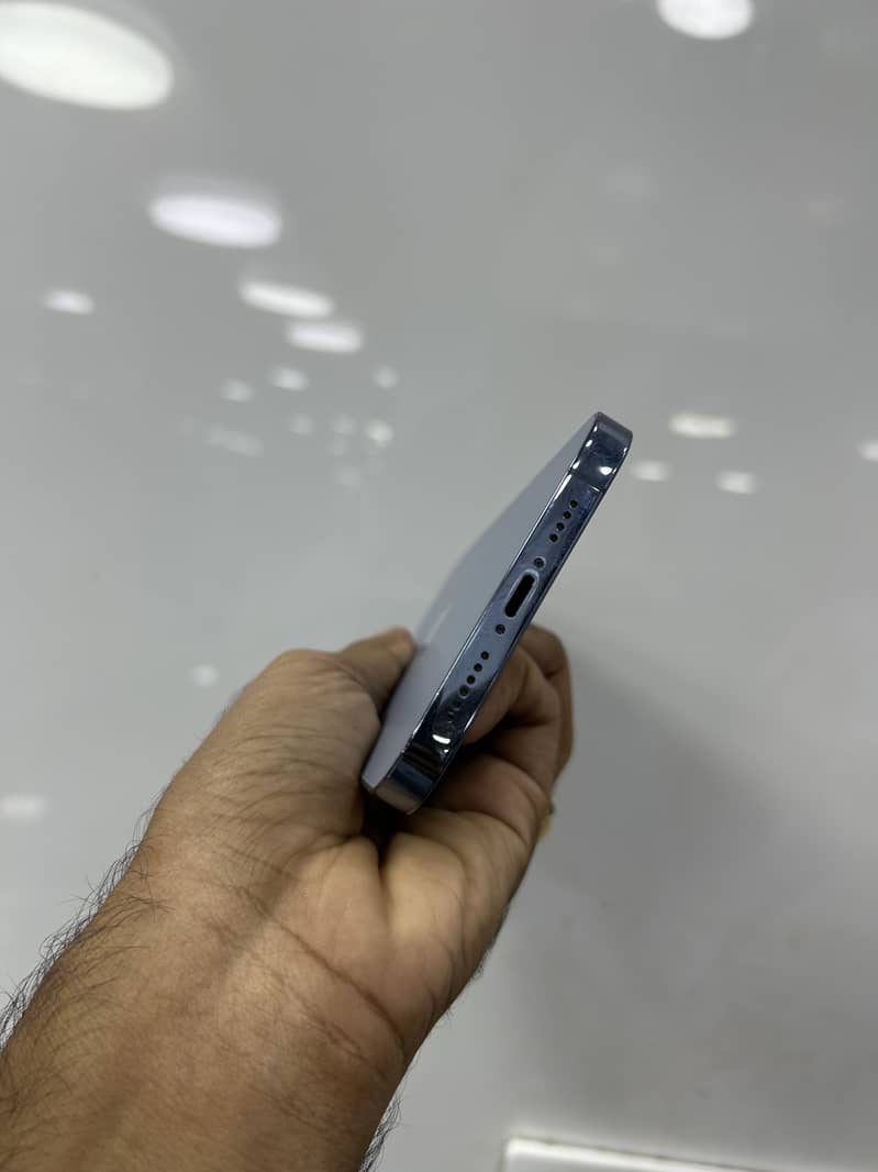 Apple iPhone 13 Pro Max 5