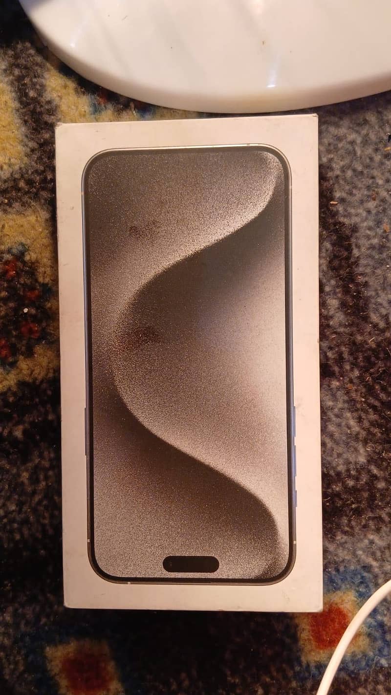 Apple iPhone 15 Pro Max 6
