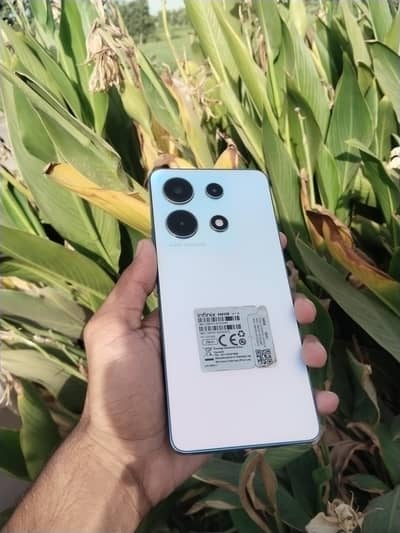 Infinix Note 30