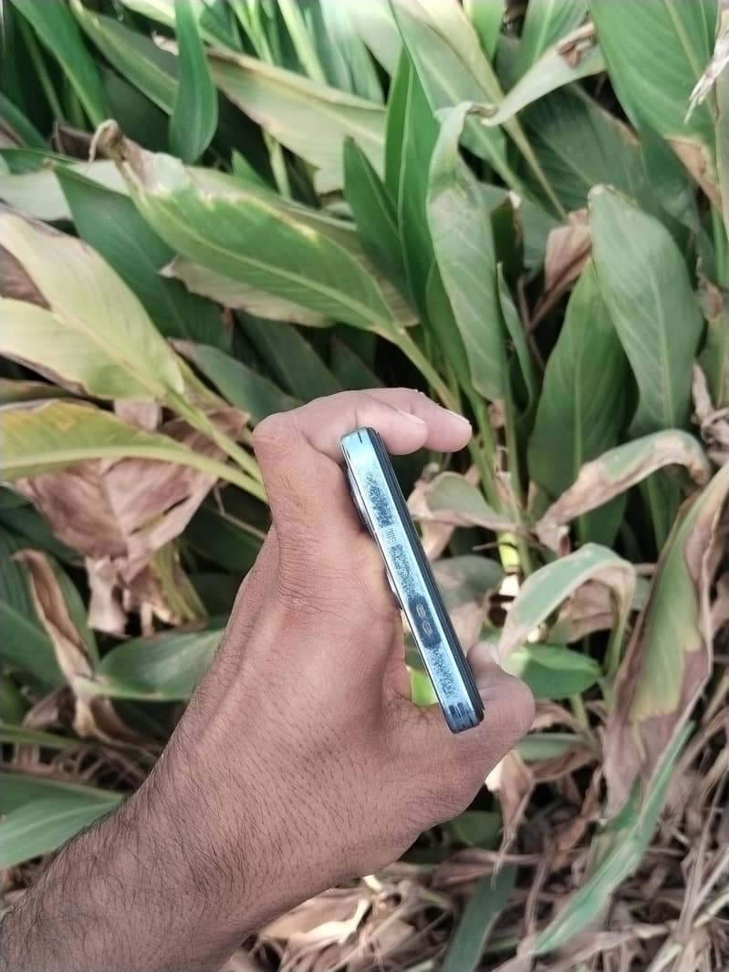 Infinix Note 30 5