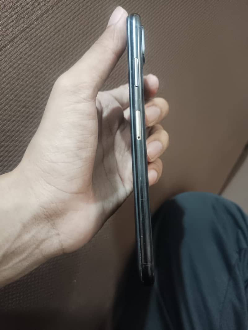iPhone XS Max 2