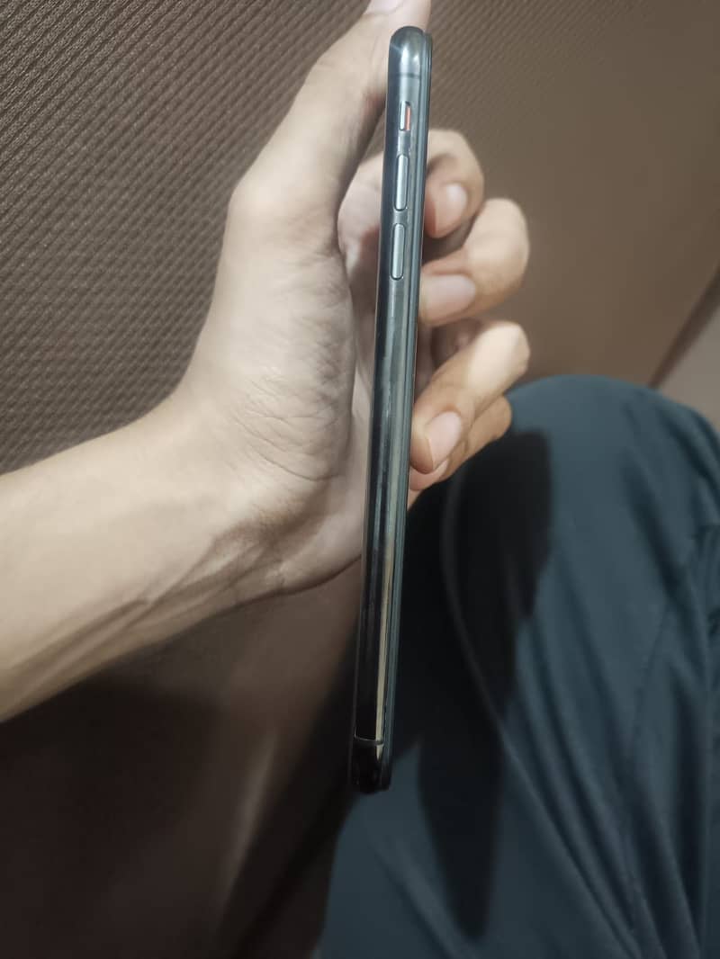 iPhone XS Max 3