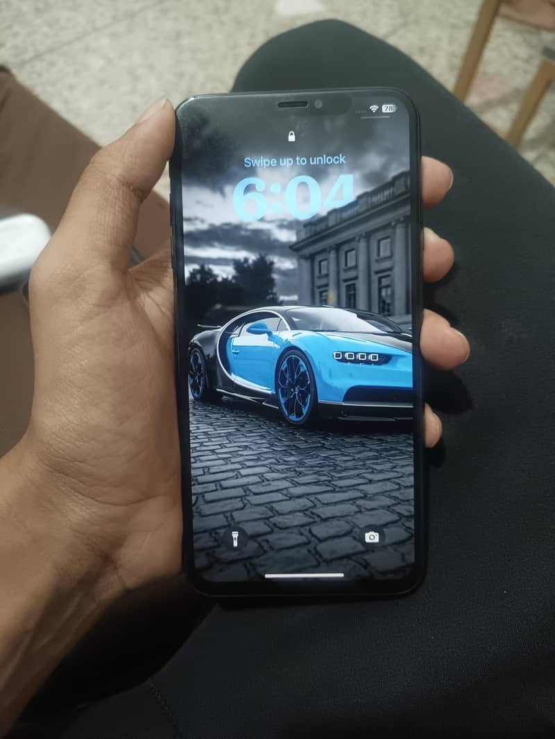 iPhone XS Max 4