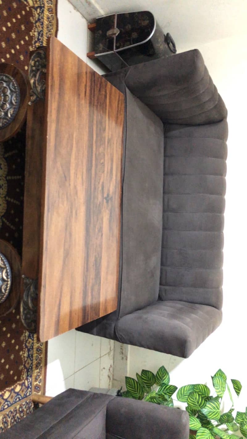 Five seater sofa set with table 1