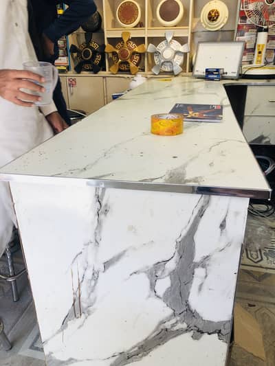 Counter marble wood