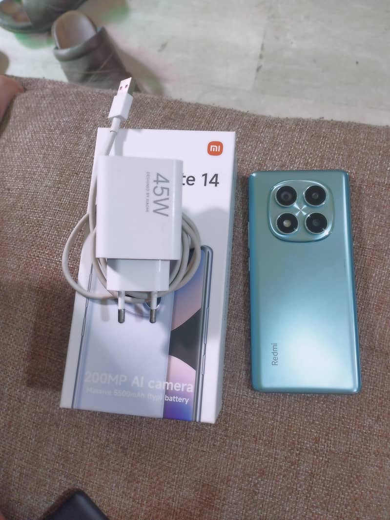 Xiaomi Redmi Note 14 Pro 0