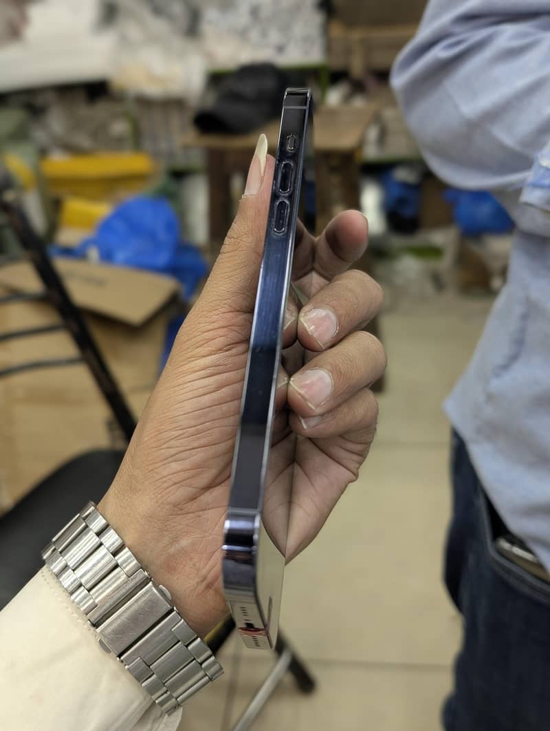Apple iPhone 14 Pro Max 2