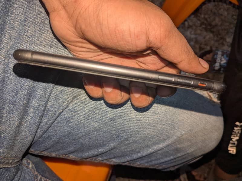 Apple iPhone 11 2