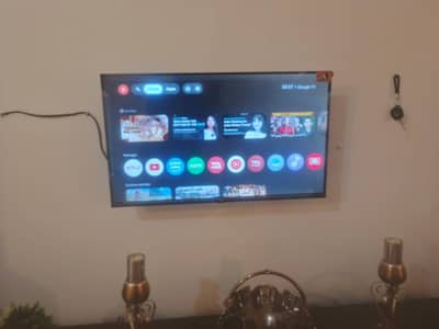 LED 4K 32 inch - TCL