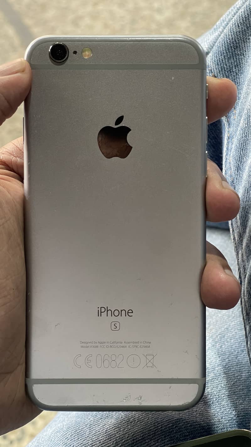 Apple iPhone 6S 3