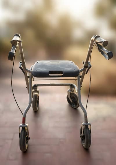UK Brand Drive Walker | 4 Wheel Mobility Walker | Excellent Condition