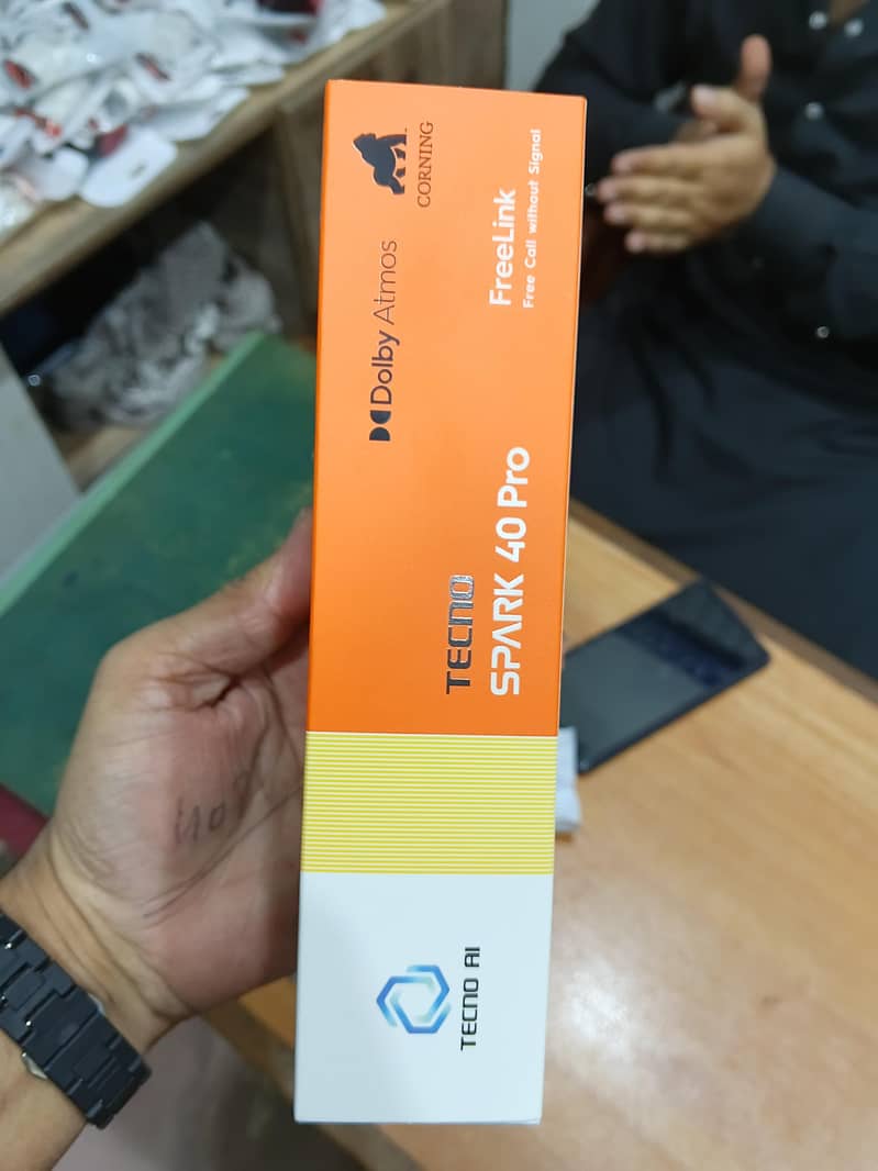 Tecno Spark 40 pro 6