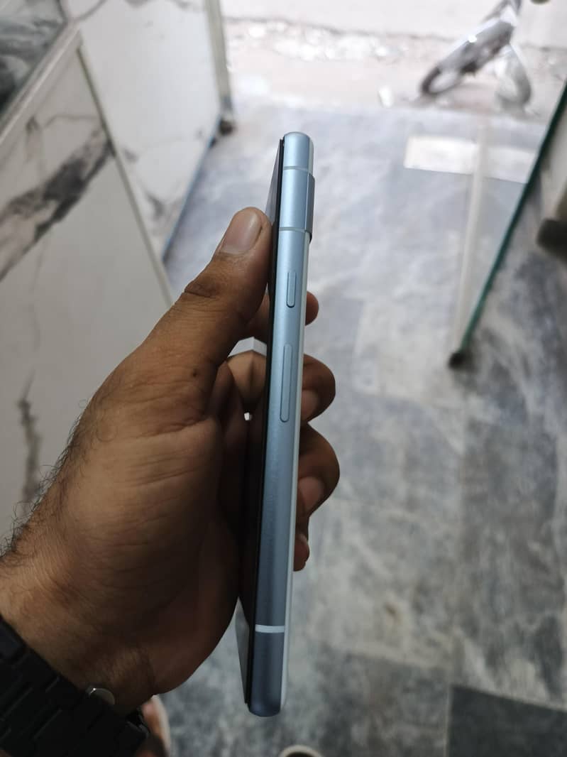 google pixel 7a 3