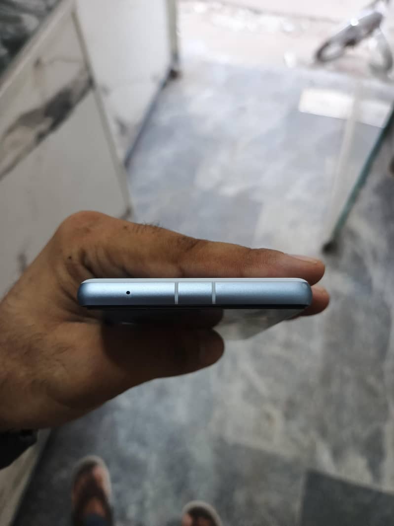 google pixel 7a 4