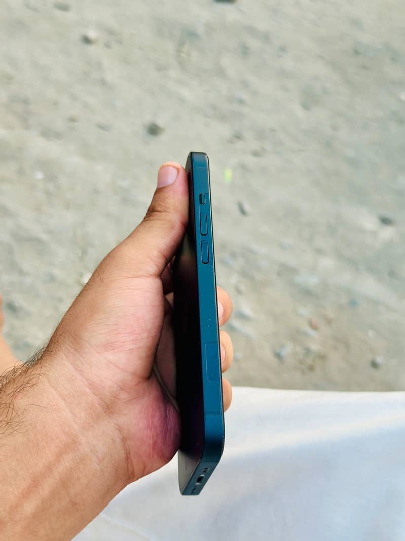 Apple iPhone 14 1