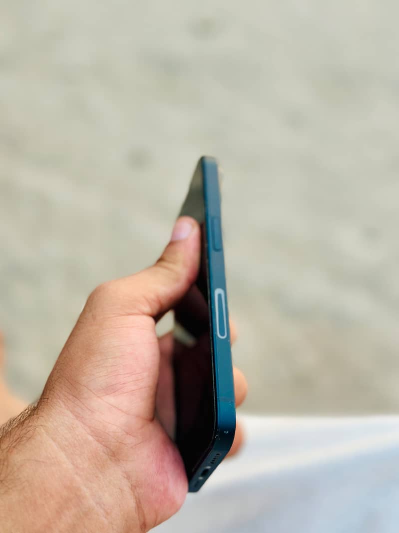Apple iPhone 14 6