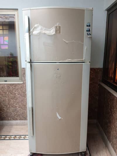 Dawlance Refrigerator – Working Condition – Spacious – Used