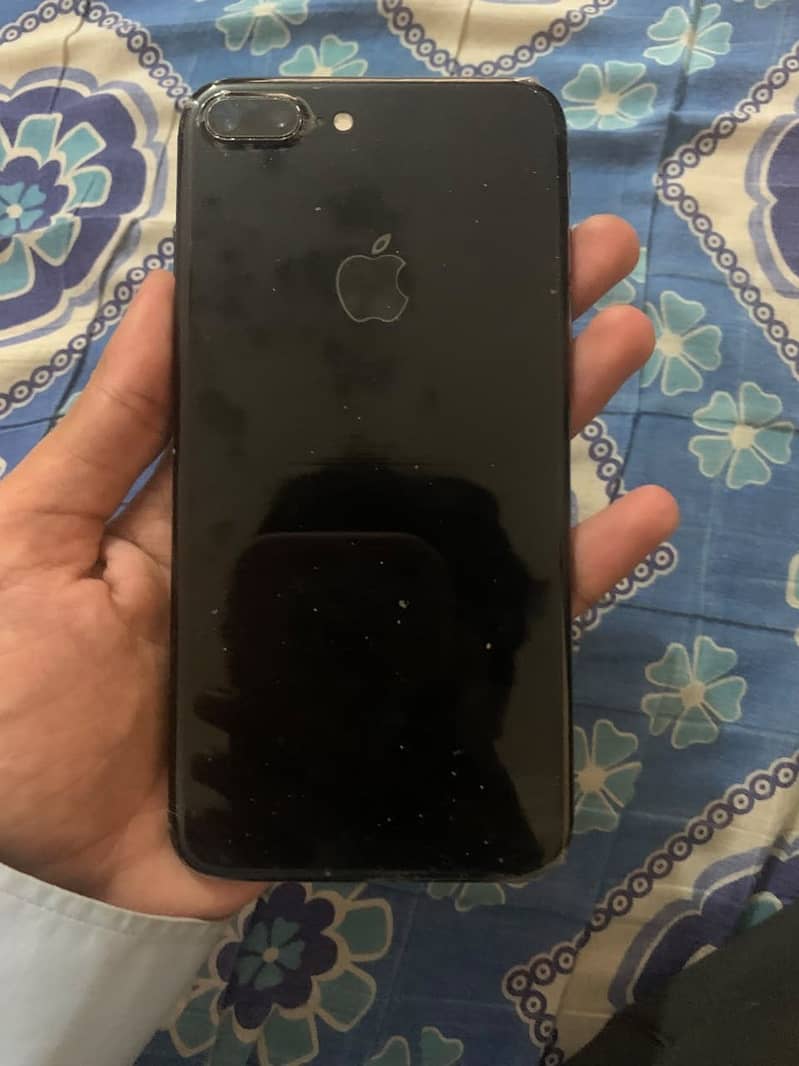 Apple iPhone 7 Plus 6