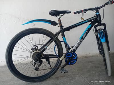 Full size 26" cycle in good condition and reasonable price urgent sale