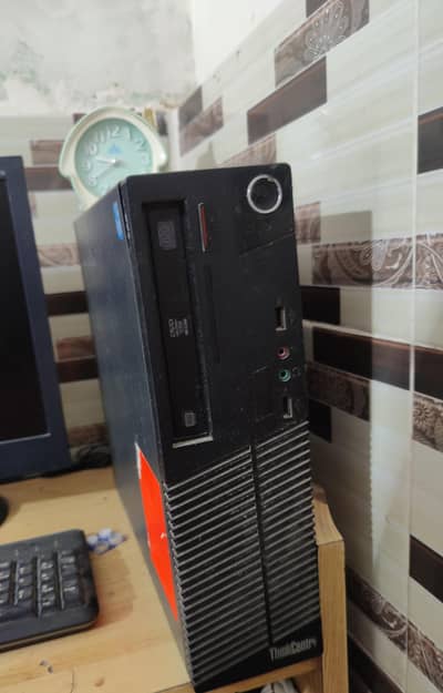 Lenovo PC. (OFFER Monitor Free)